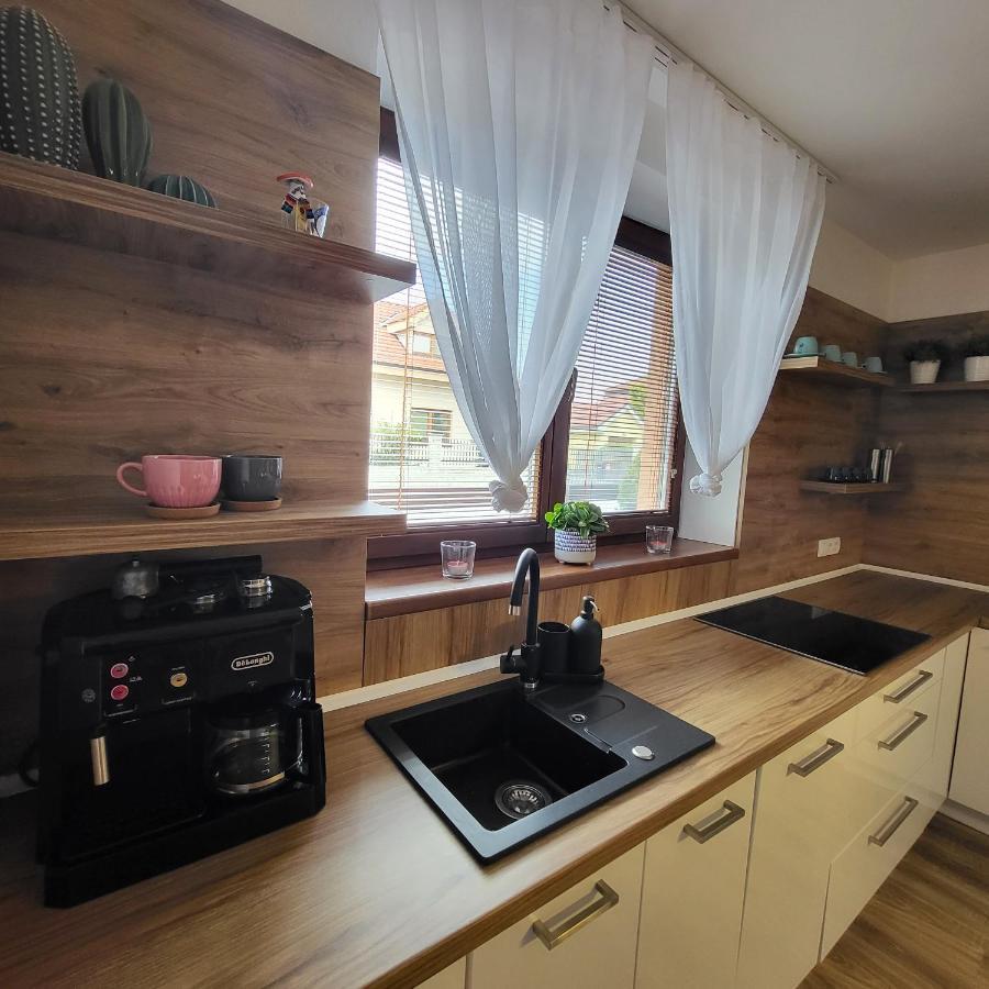 Oli Apartments Senec Εξωτερικό φωτογραφία