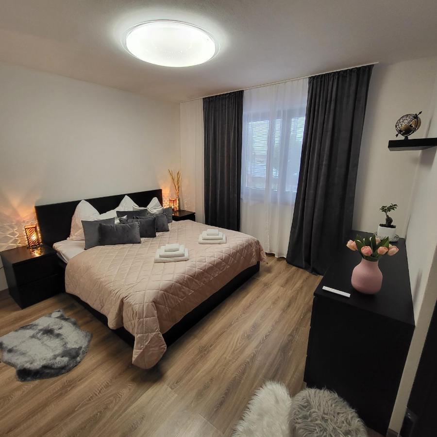 Oli Apartments Senec Εξωτερικό φωτογραφία