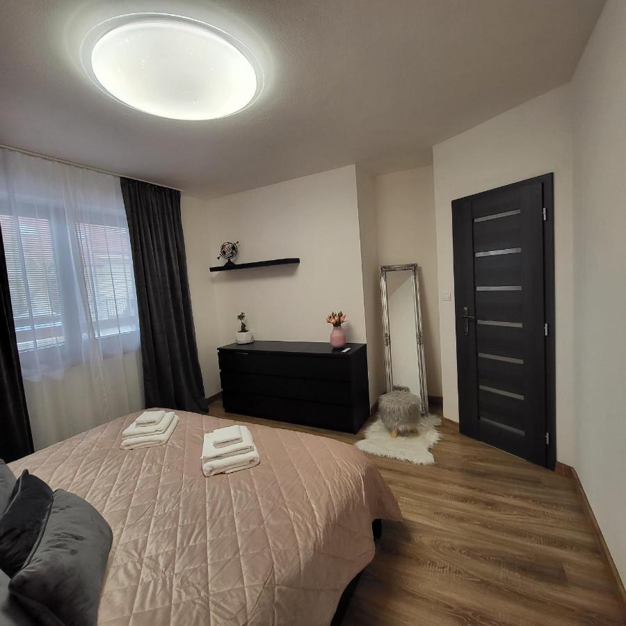 Oli Apartments Senec Εξωτερικό φωτογραφία